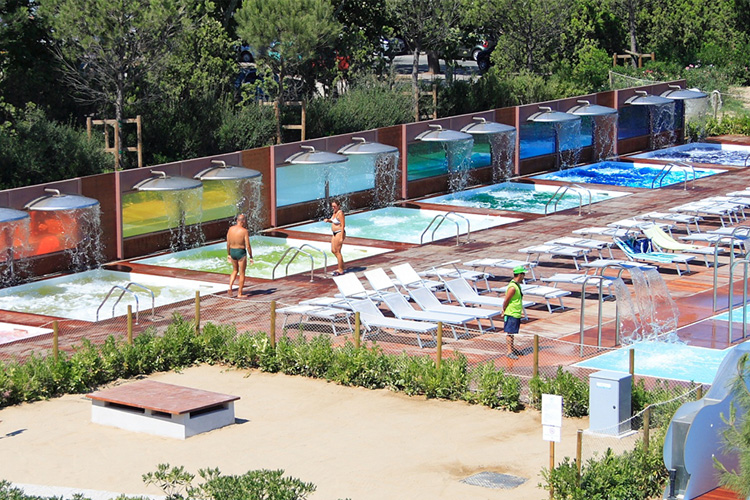 Il parco acquatico del benessere e divertimento in acqua termale, Riccione